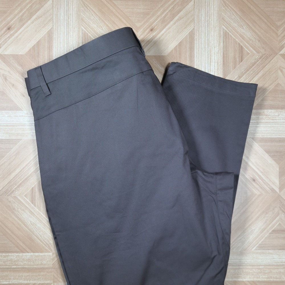 Fabletics Mens High Side Chino Classic Fit Pants Grey 42x32 PT2354910-9465-42032 - Picture 3 of 13